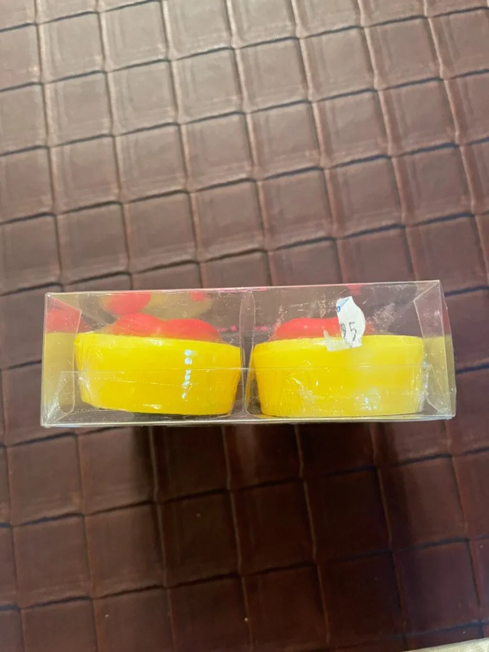 Tag Set of 2 Floating Flip Flop Candle New Yellow & Red